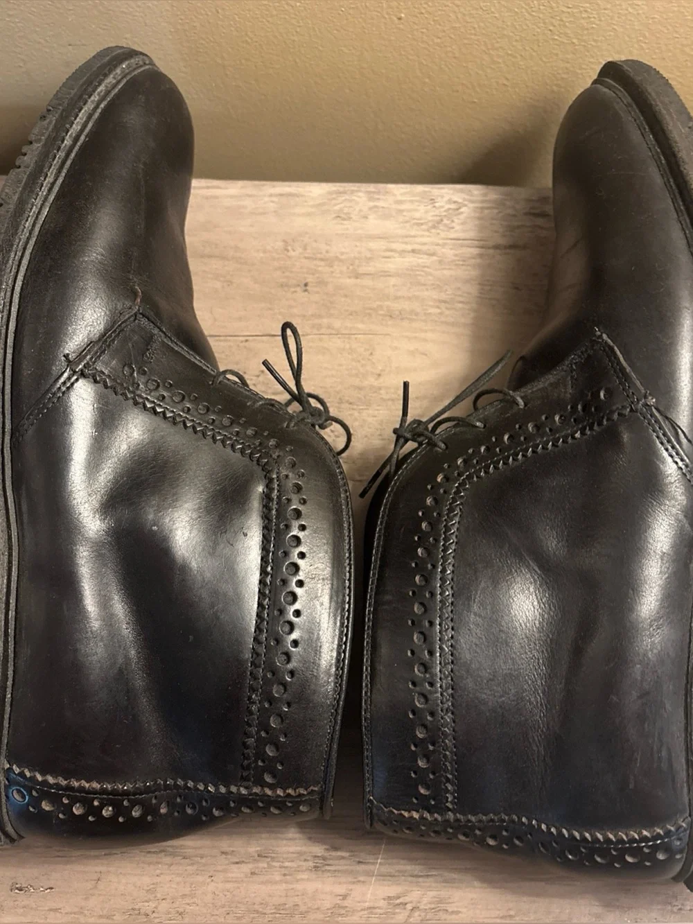 Allen Edmonds “Bellevue” Size 11 Black Chukka Boots